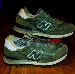 Boys size 1 New Balance Shoes